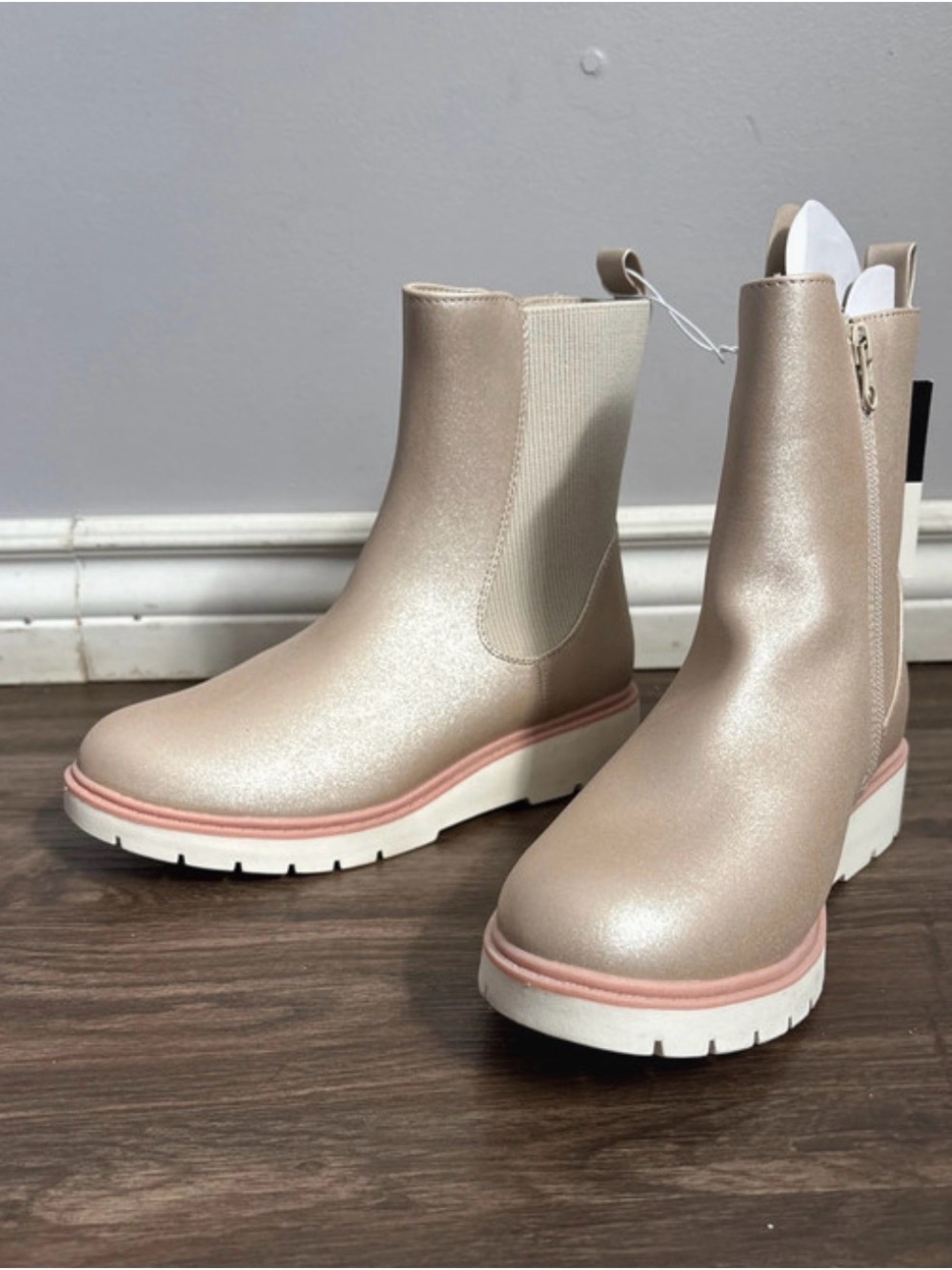 Girls Chelsea Platform Boot in Shimmering Pearl